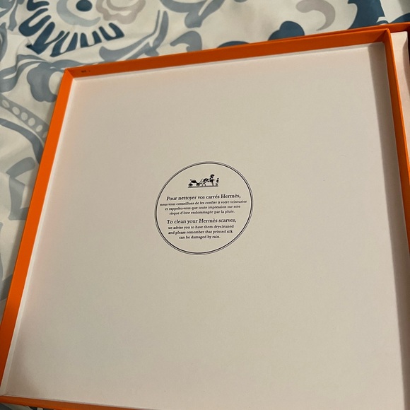 Hermes Bolduc au Carre 90 Orange/Vieux Rose BRAND NEW SCARF 100% AUTHENTIC - Picture 4 of 6
